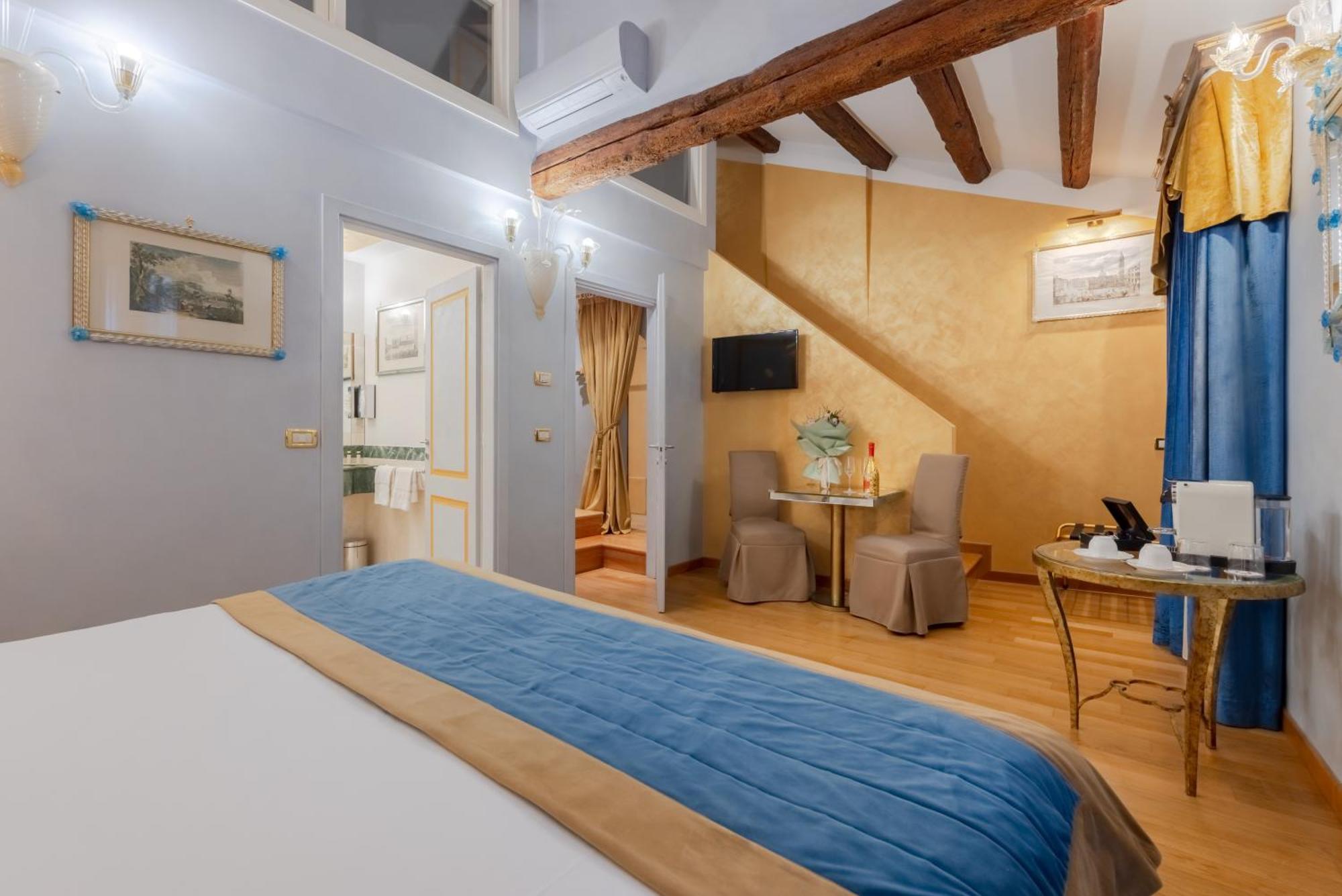 Ca Dell'arte 3* Venise